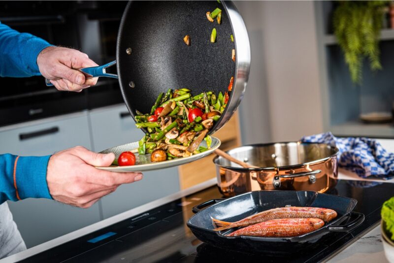 Ducq 3 Laags Wok 28cm met Anti-Aanbaklaag - Afbeelding 2